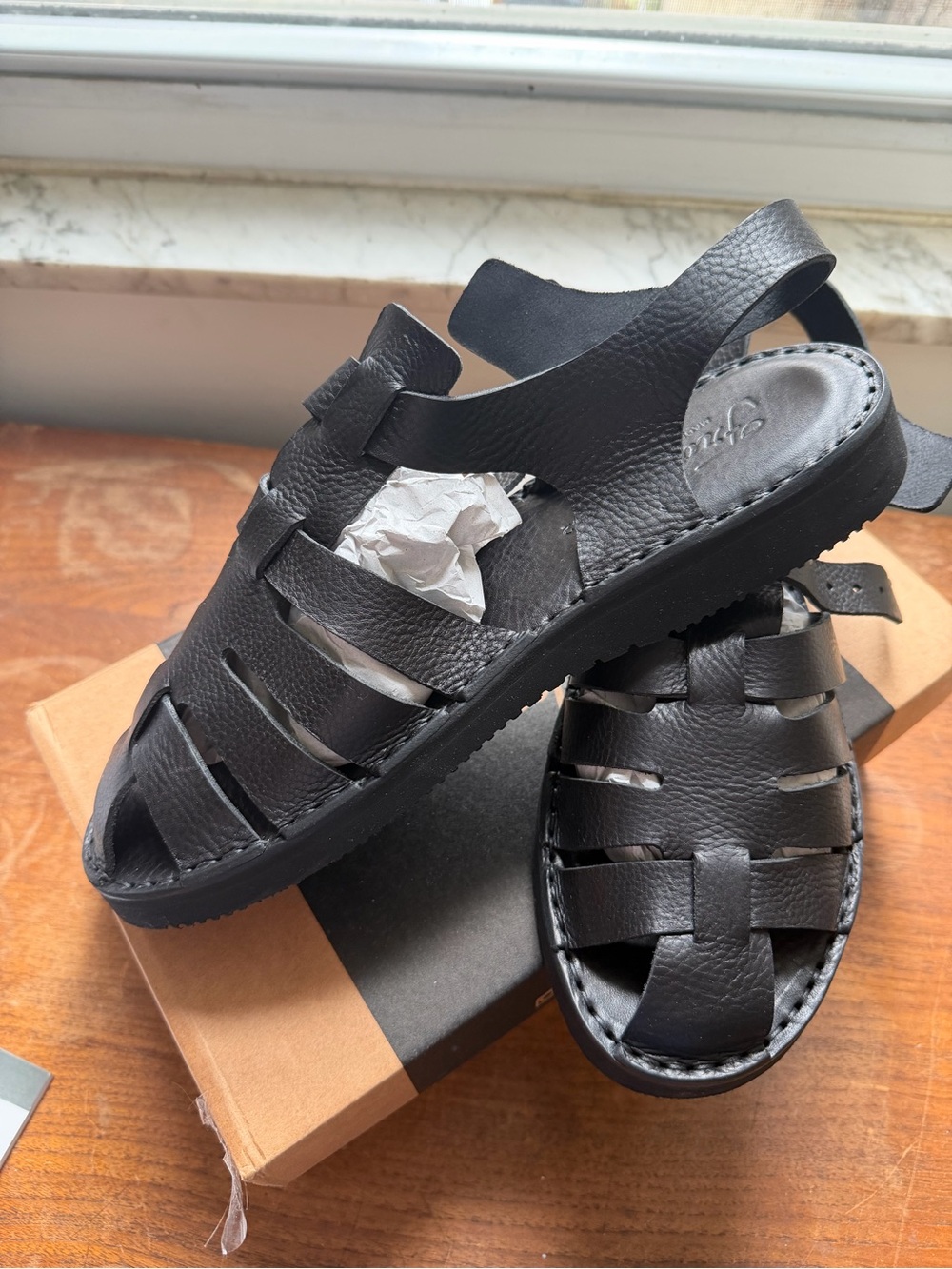 NIB Black Leather Fisherman Sandals Fracap